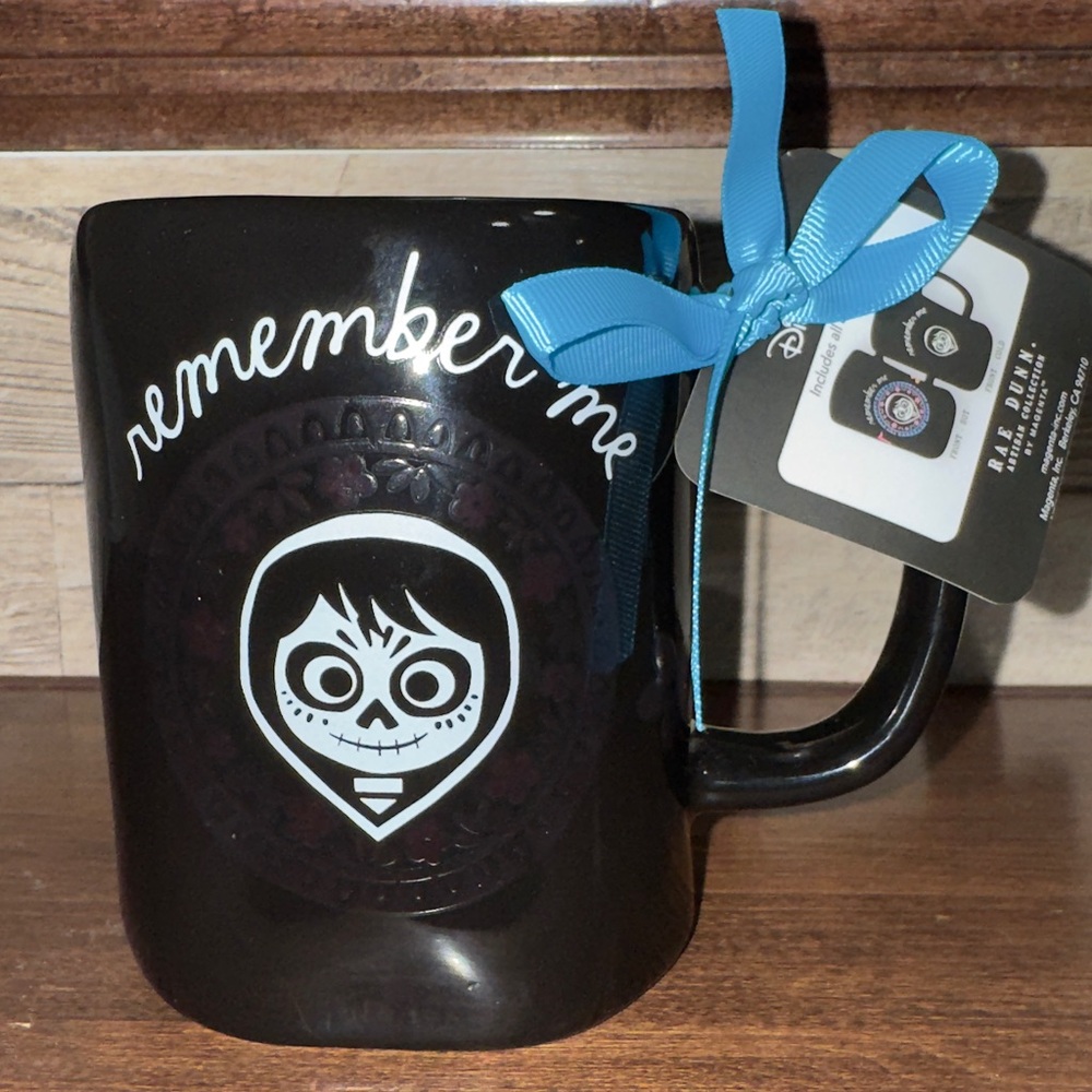 Super Cute 🥰 Coco 'Remember Me' Colour Changing Mug by Rae Dunn